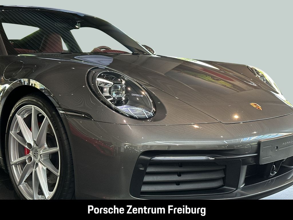 Porsche 992 2023