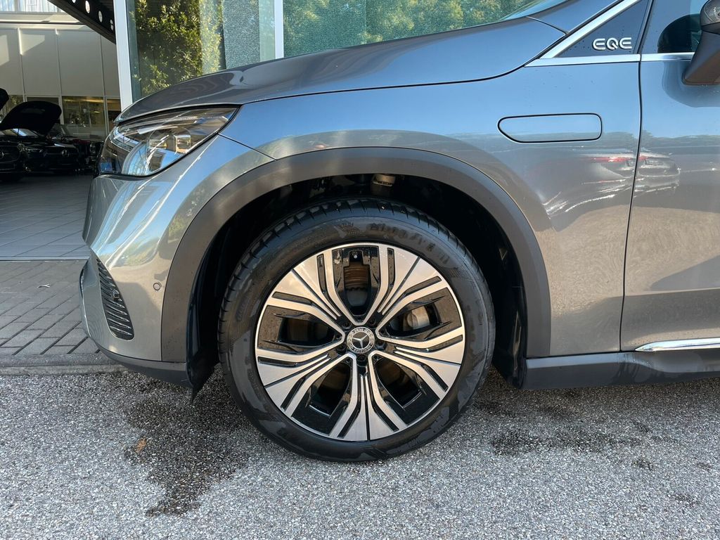 Mercedes-Benz EQE SUV 2024