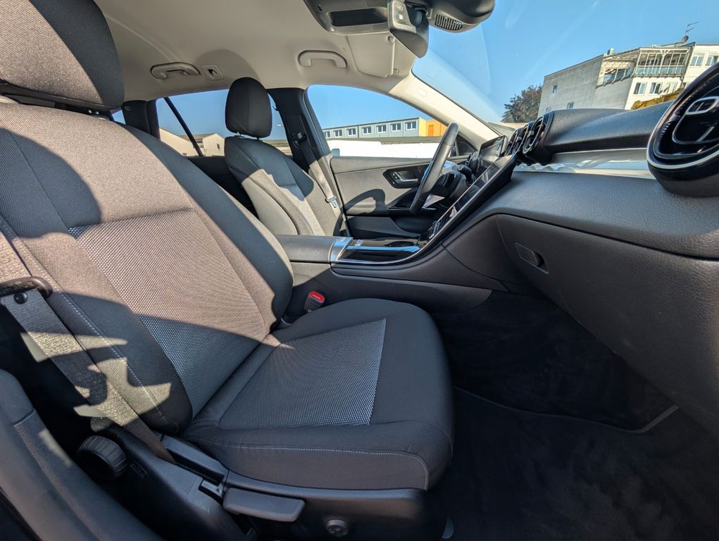 Mercedes-Benz C 300 2023