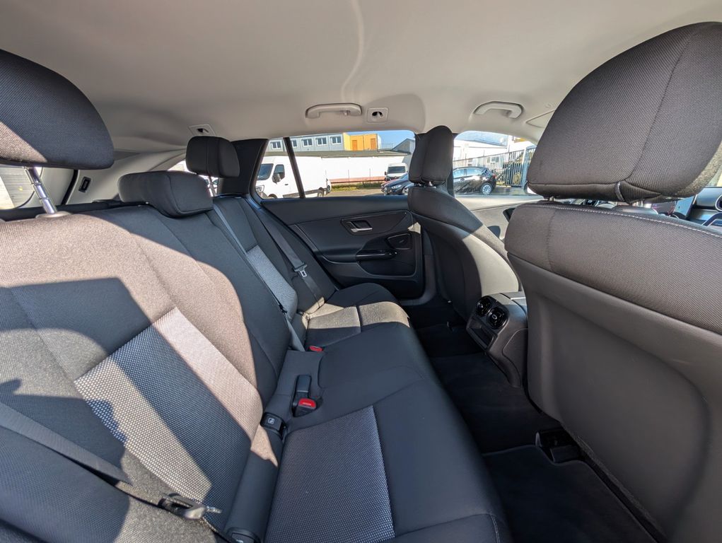 Mercedes-Benz C 300 2023