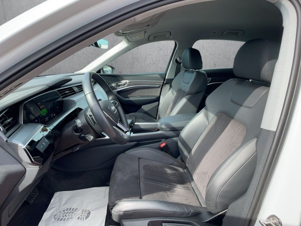 Audi e-tron 2019