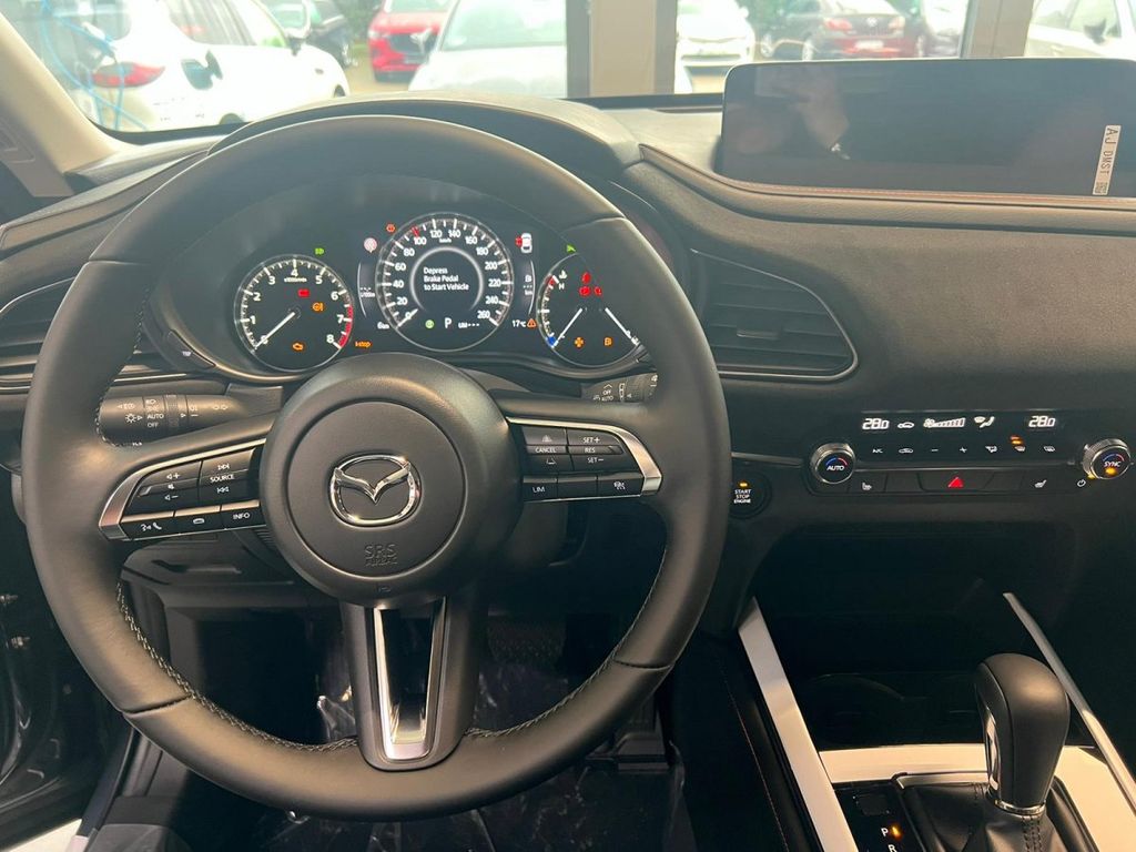 Mazda CX-30 2025