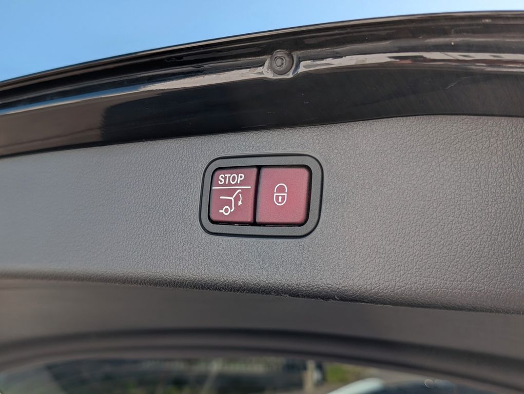 Mercedes-Benz C 300 2023