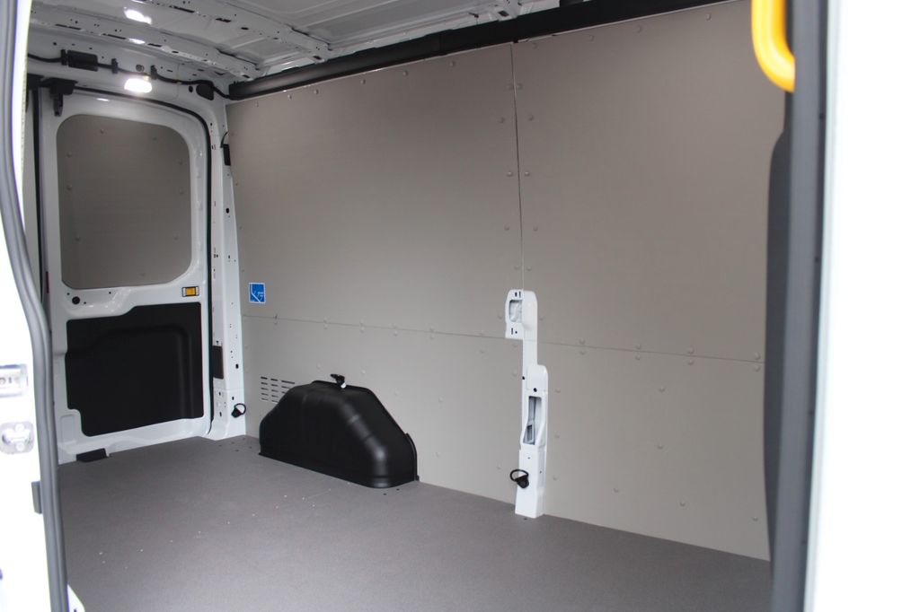 Ford Transit 2025