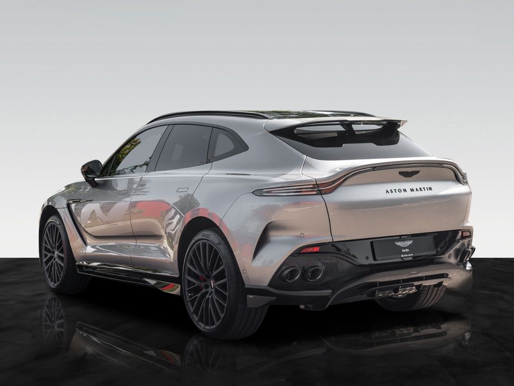 Aston Martin DBX 2025