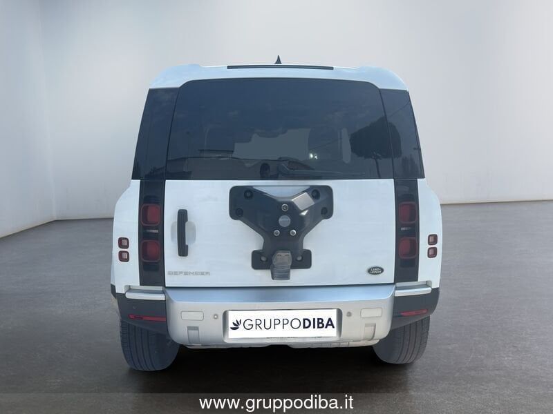 Land Rover Defender 2022