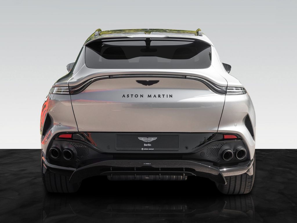 Aston Martin DBX 2025