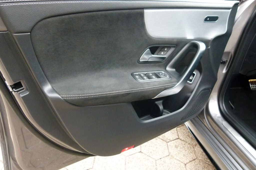 Mercedes-Benz A 250 2021