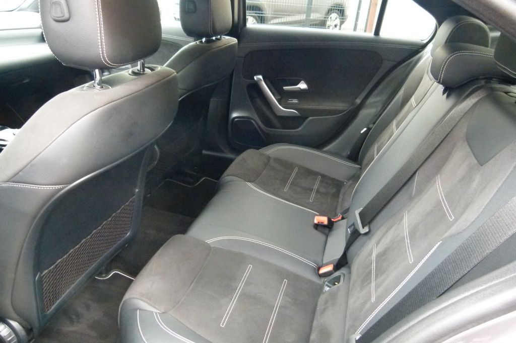 Mercedes-Benz A 250 2021