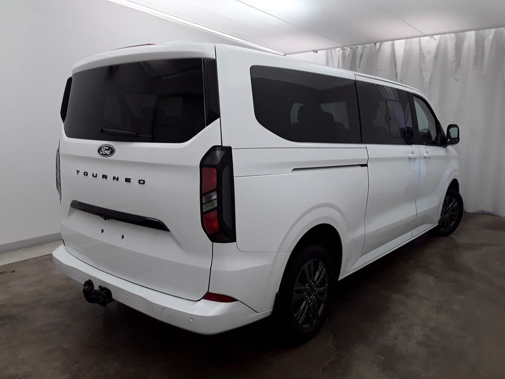 Ford Tourneo Custom 2024