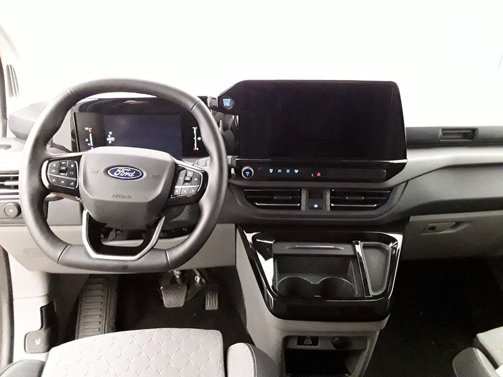 Ford Tourneo Custom 2024
