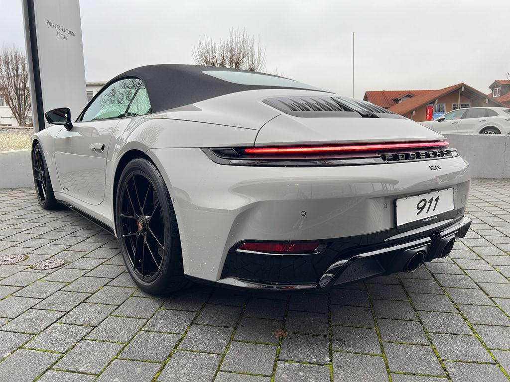 Porsche 992