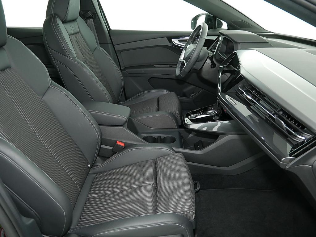 Audi Q4 e-tron 2023
