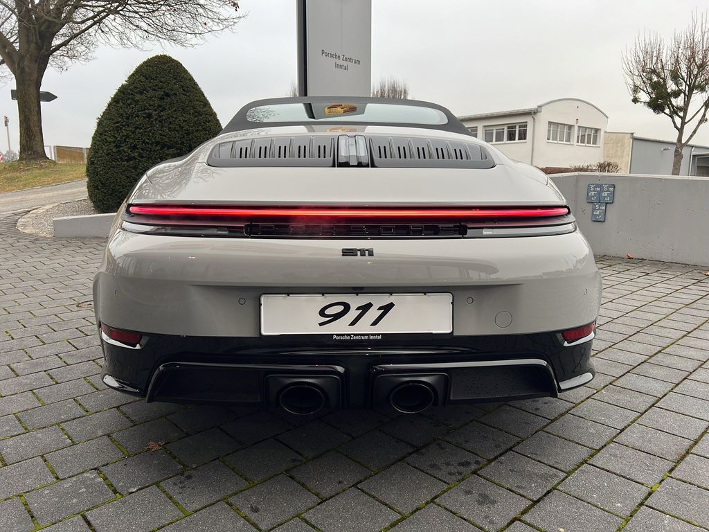 Porsche 992