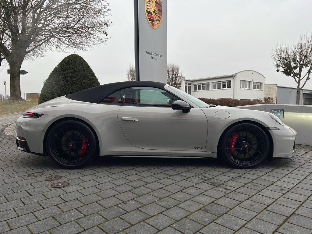 Porsche 992