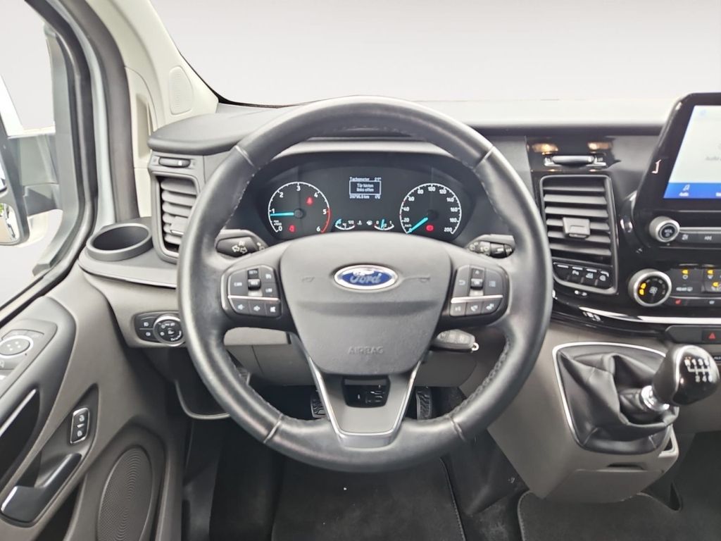 Ford Tourneo Custom 2022
