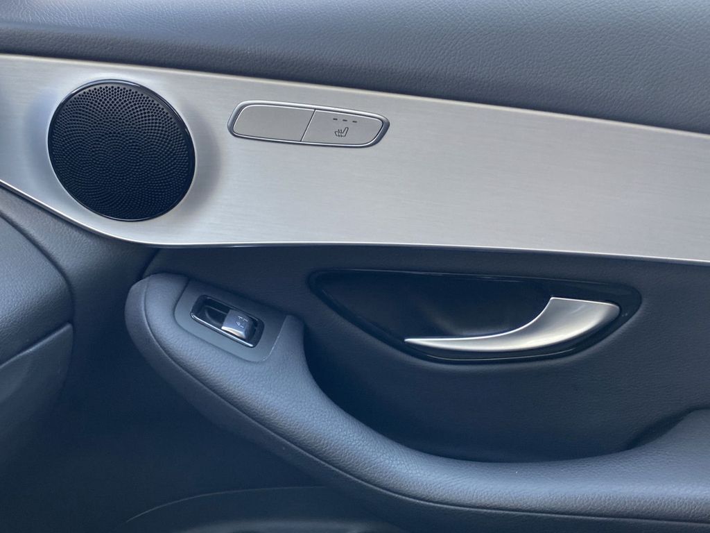 Mercedes-Benz GLC 300 2021