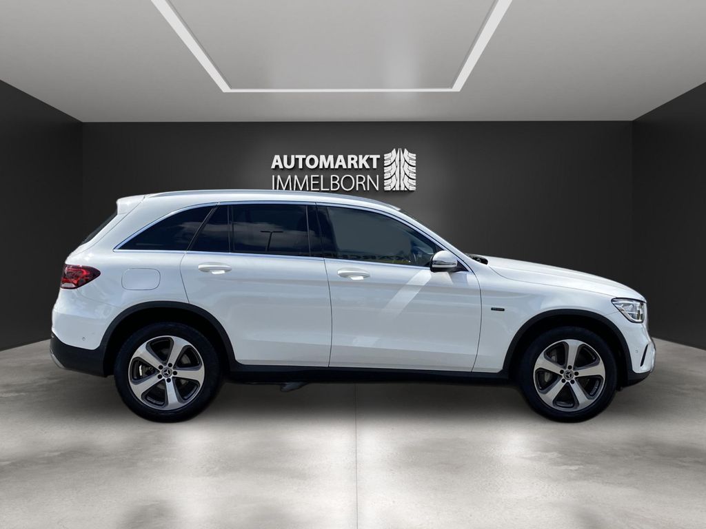 Mercedes-Benz GLC 300 2021