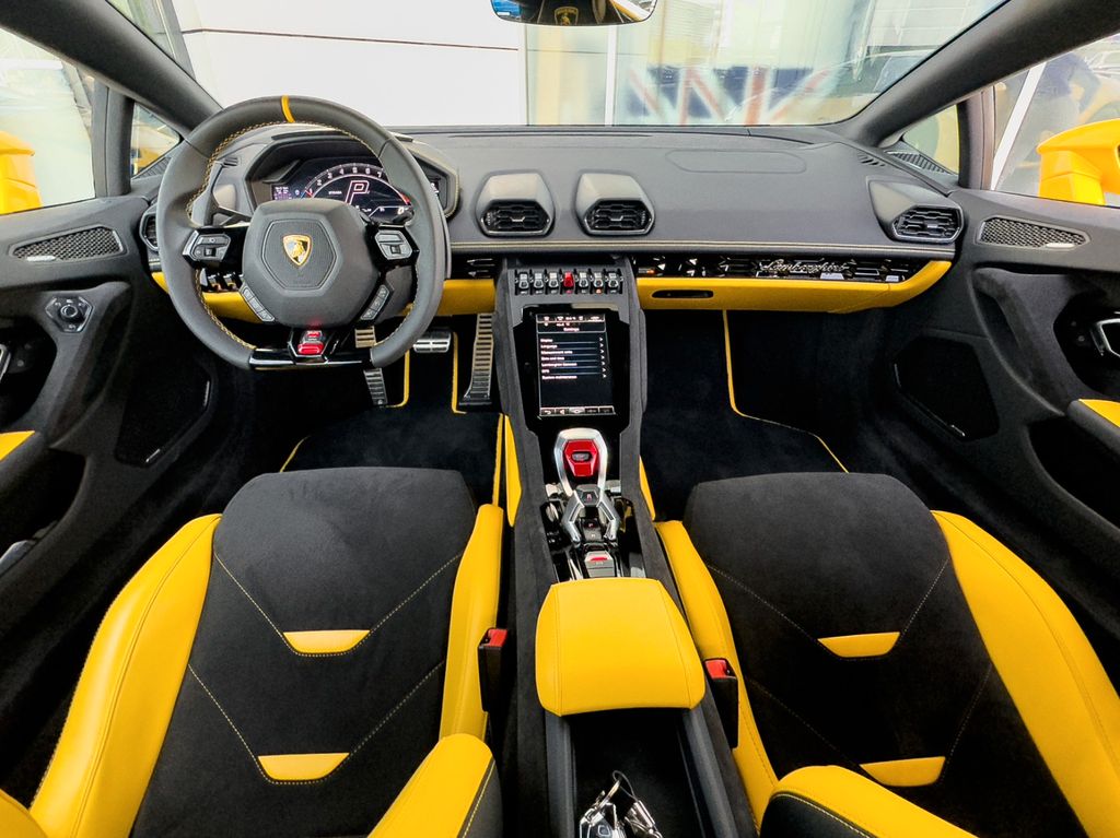 Lamborghini Huracán 2024