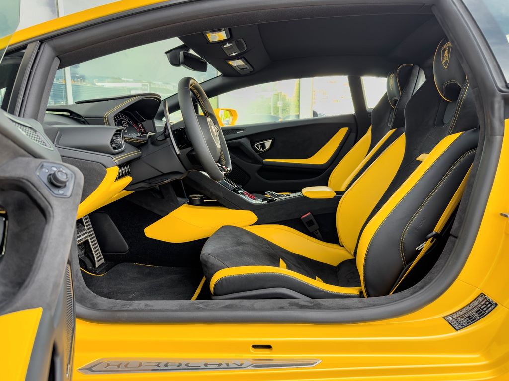 Lamborghini Huracán 2024