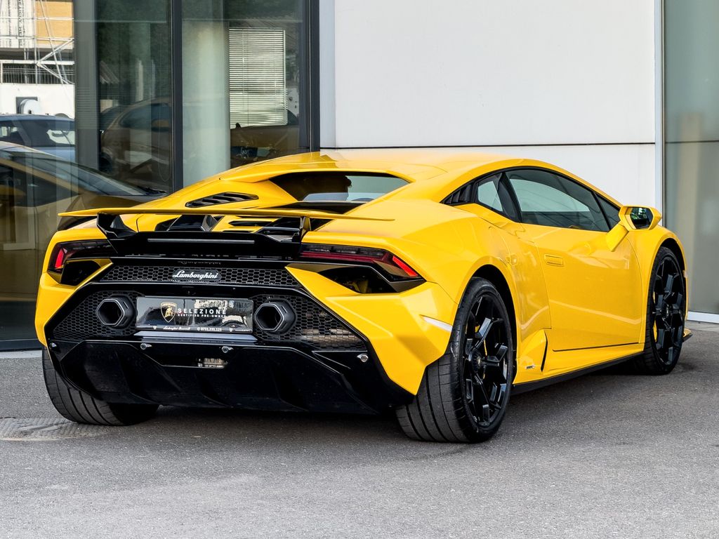 Lamborghini Huracán 2024