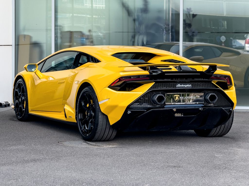 Lamborghini Huracán 2024