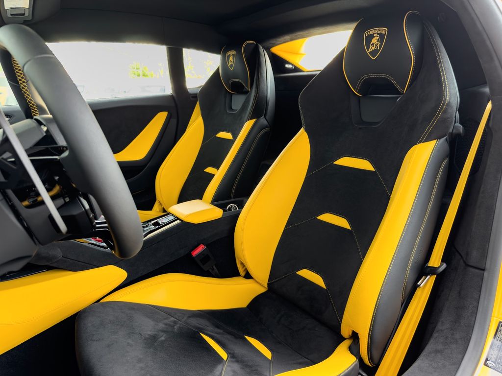 Lamborghini Huracán 2024