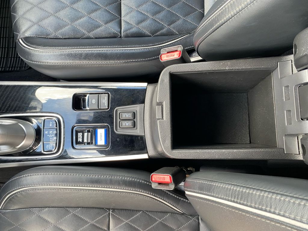 Mitsubishi Outlander 2021