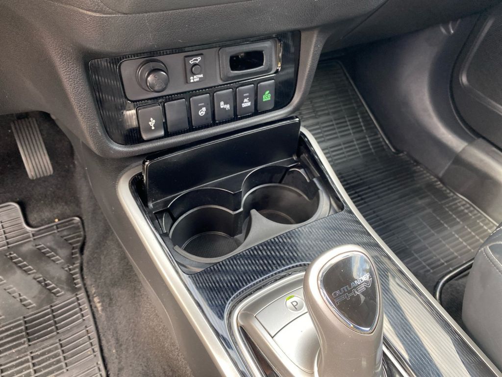 Mitsubishi Outlander 2021