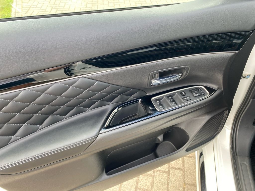 Mitsubishi Outlander 2021