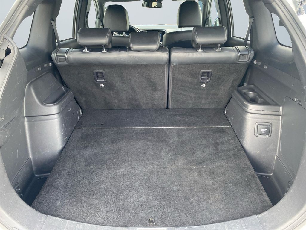 Mitsubishi Outlander 2021