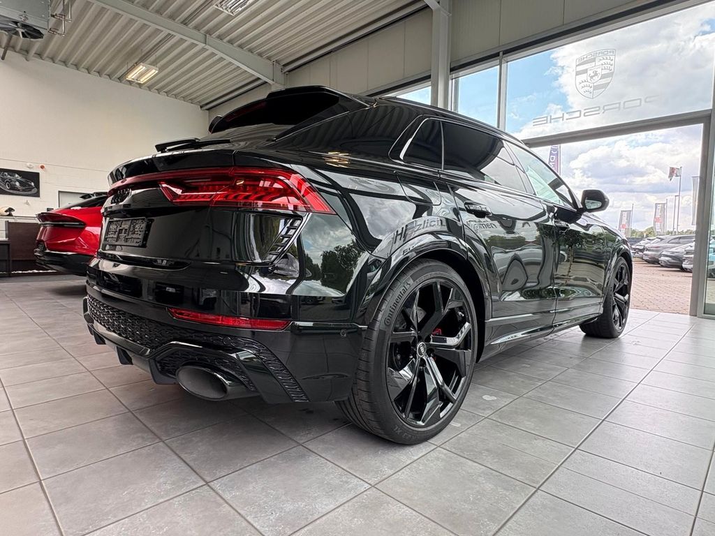 Audi RSQ8 2023
