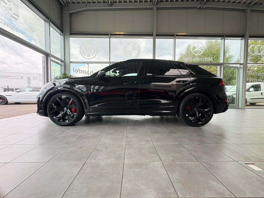 Audi RSQ8 2023
