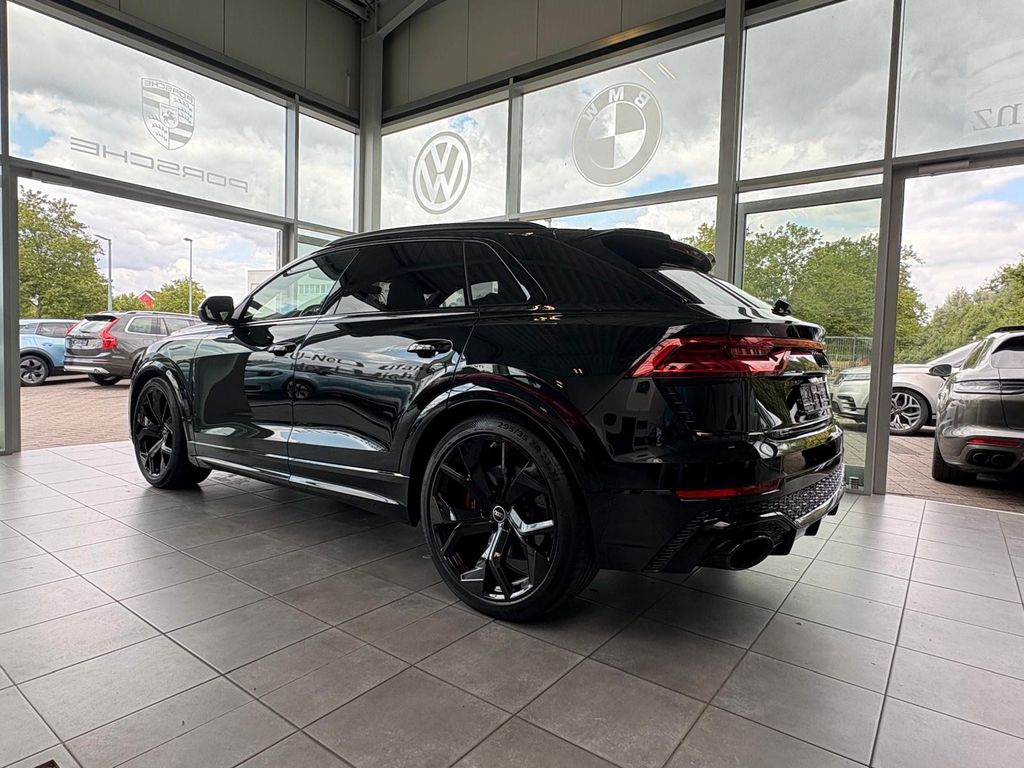 Audi RSQ8 2023