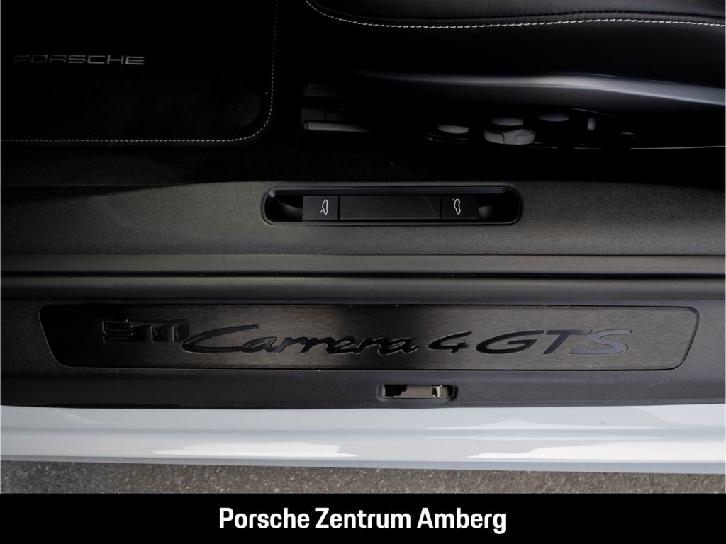 Porsche 992 2024