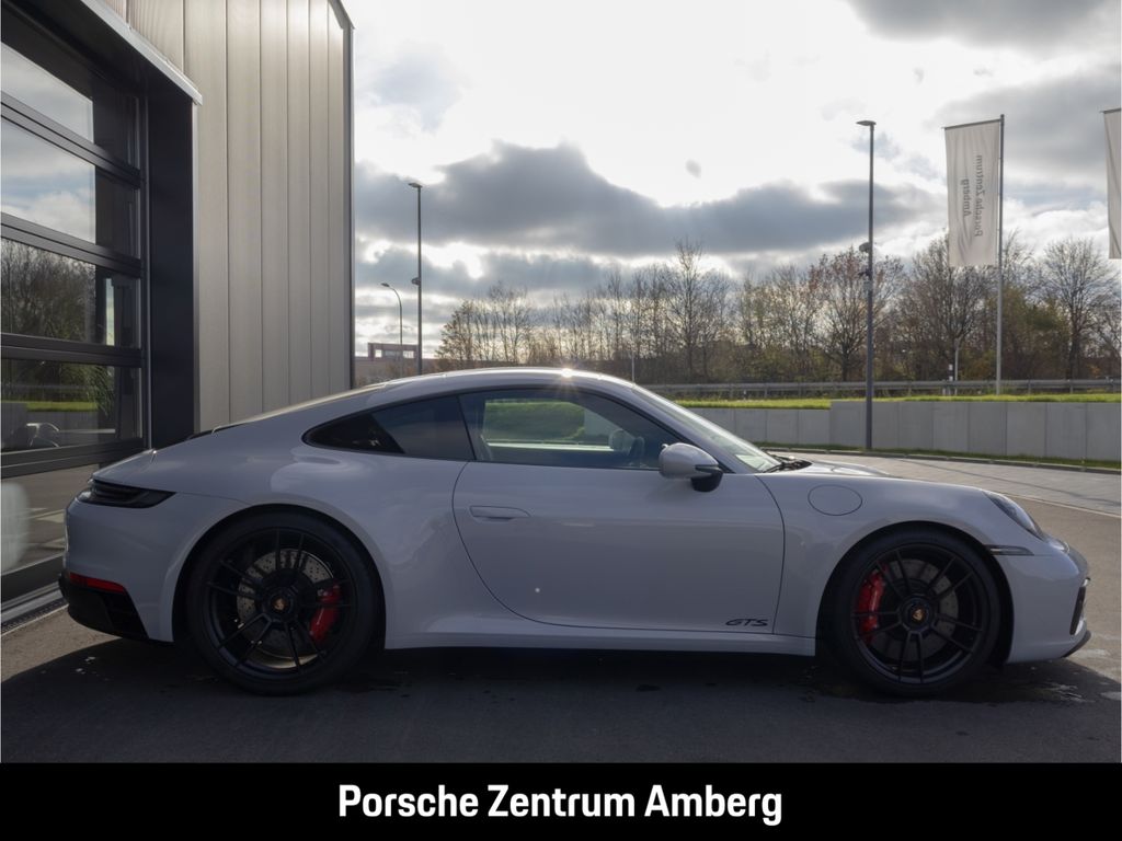 Porsche 992 2024