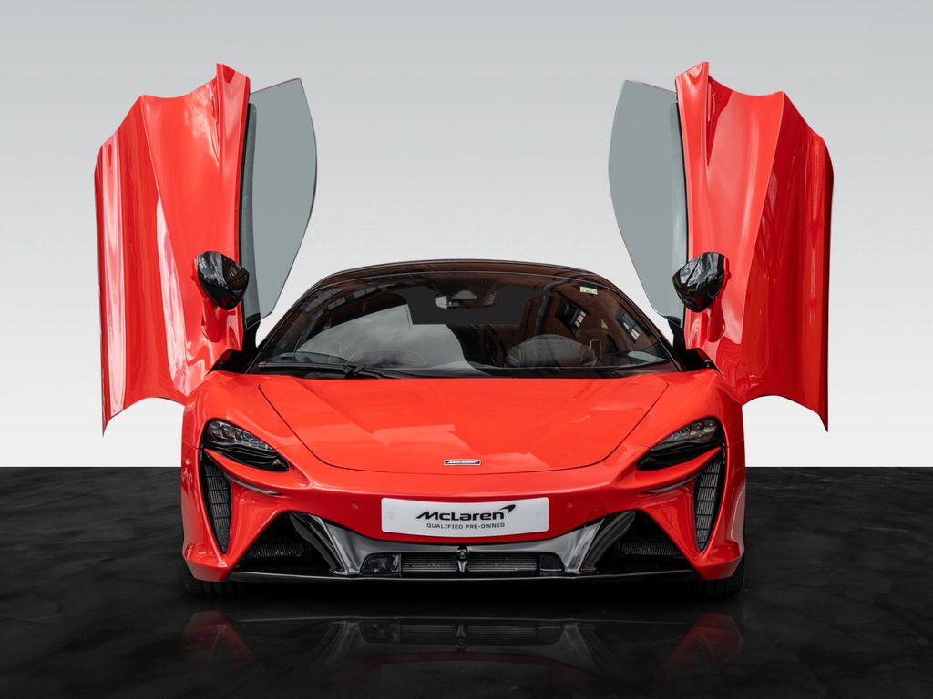McLaren Artura 2024