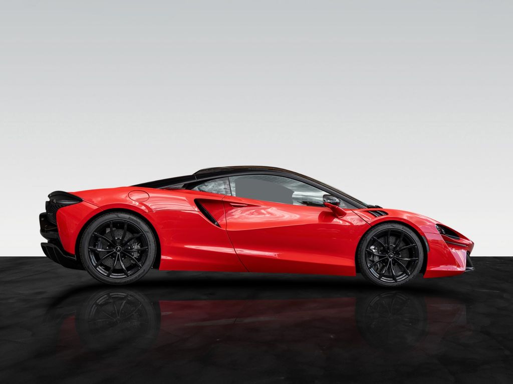 McLaren Artura 2024