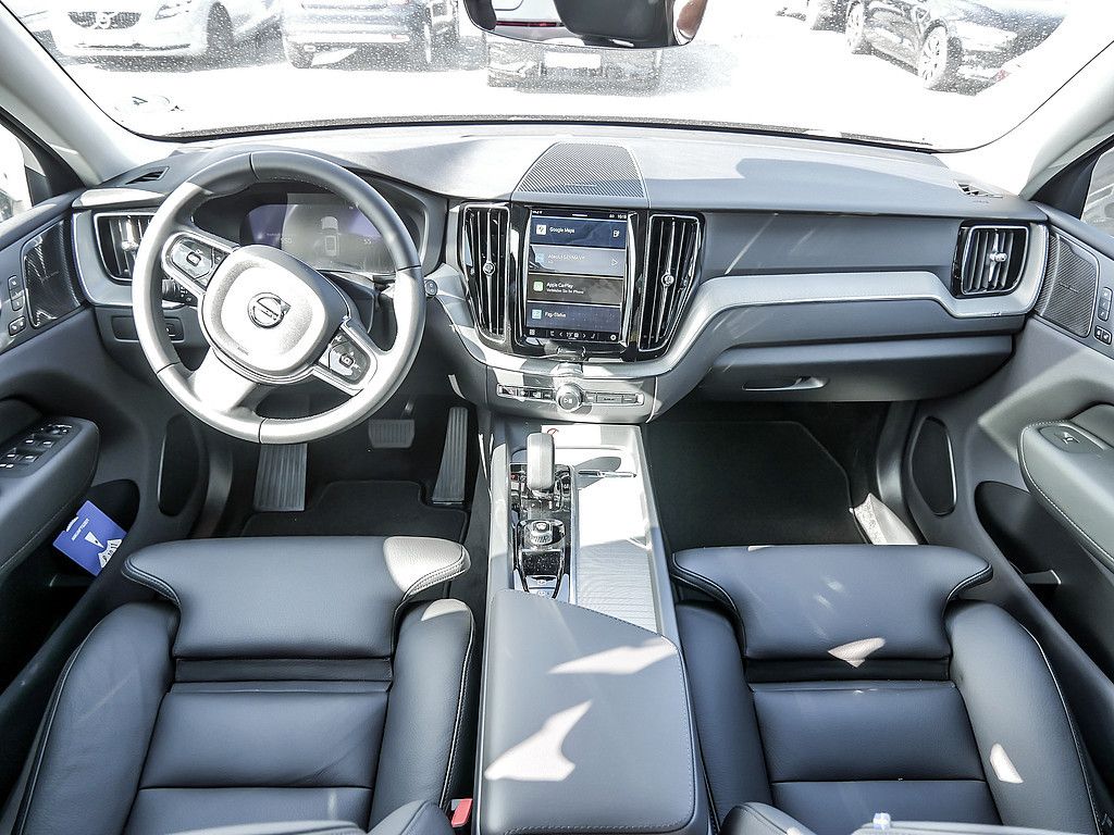 Volvo XC60 2025