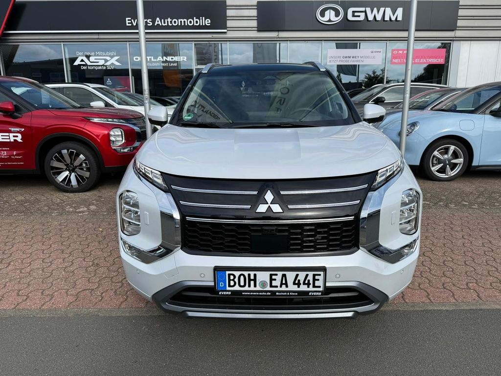 Mitsubishi Outlander 2025