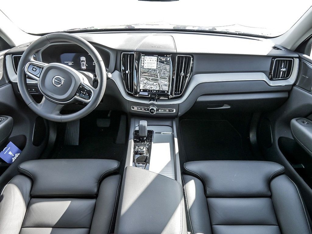 Volvo XC60 2025