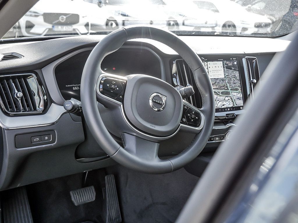 Volvo XC60 2025