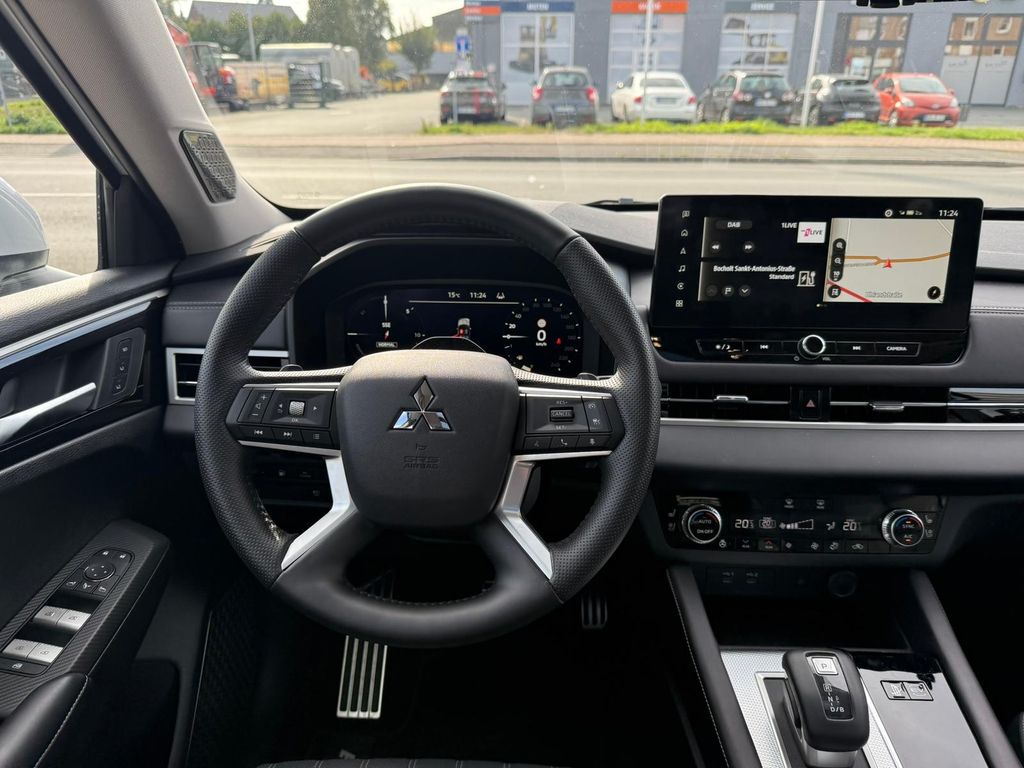 Mitsubishi Outlander 2025