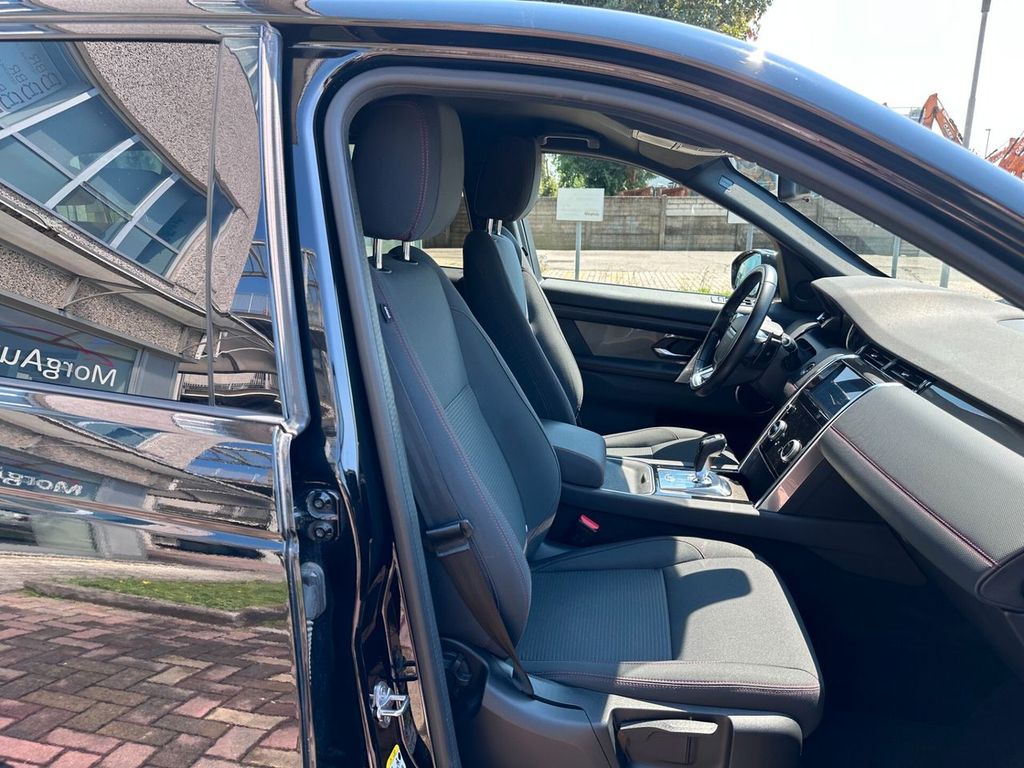 Land Rover Discovery Sport 2020