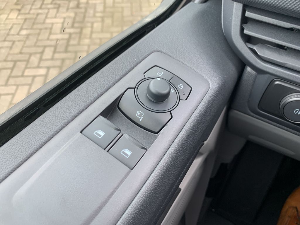 Ford Transit Custom 2025