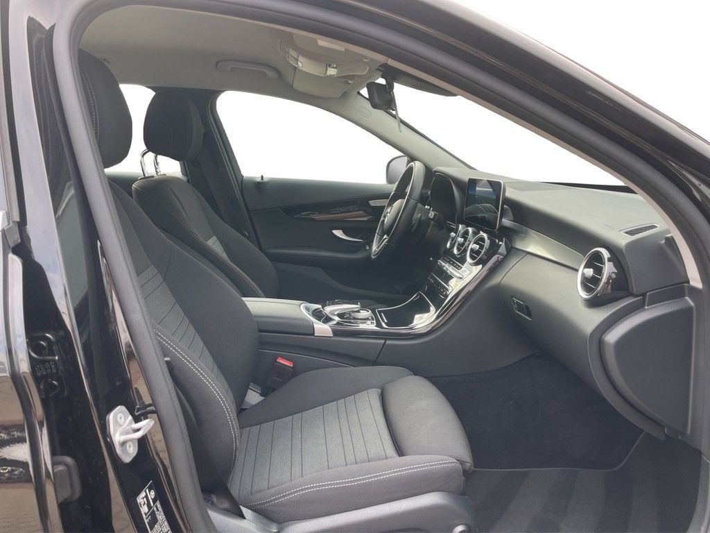 Mercedes-Benz C 200 2021