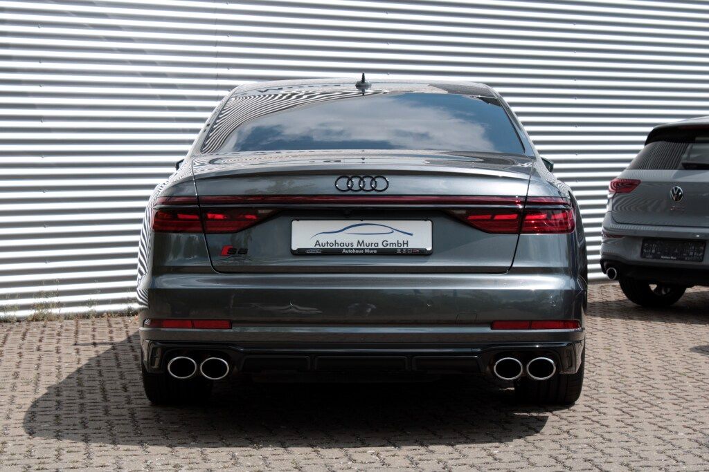 Audi S8 2022