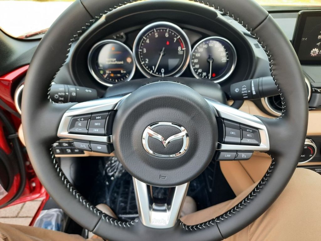 Mazda MX-5 2025