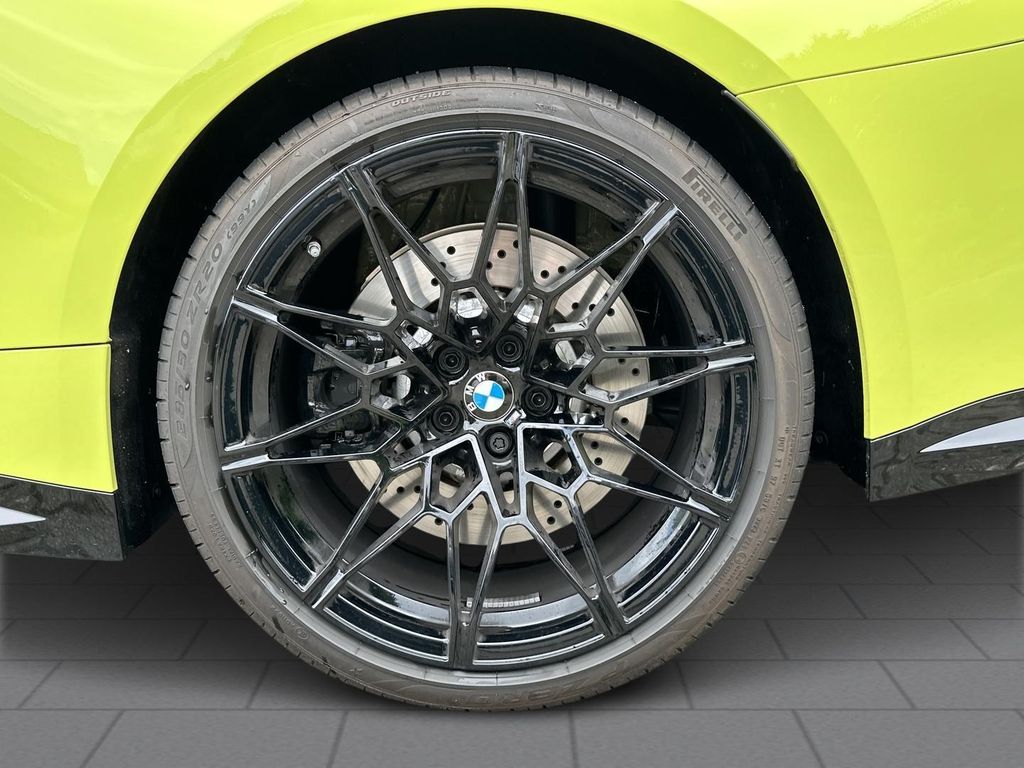 BMW M4 2025