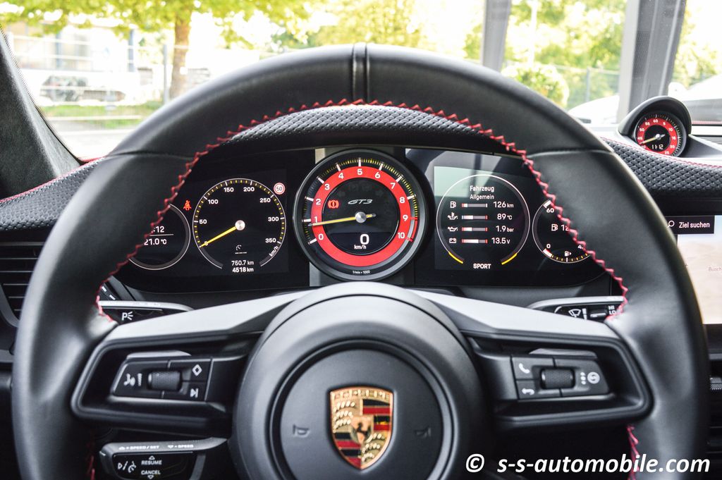 Porsche 992 2021